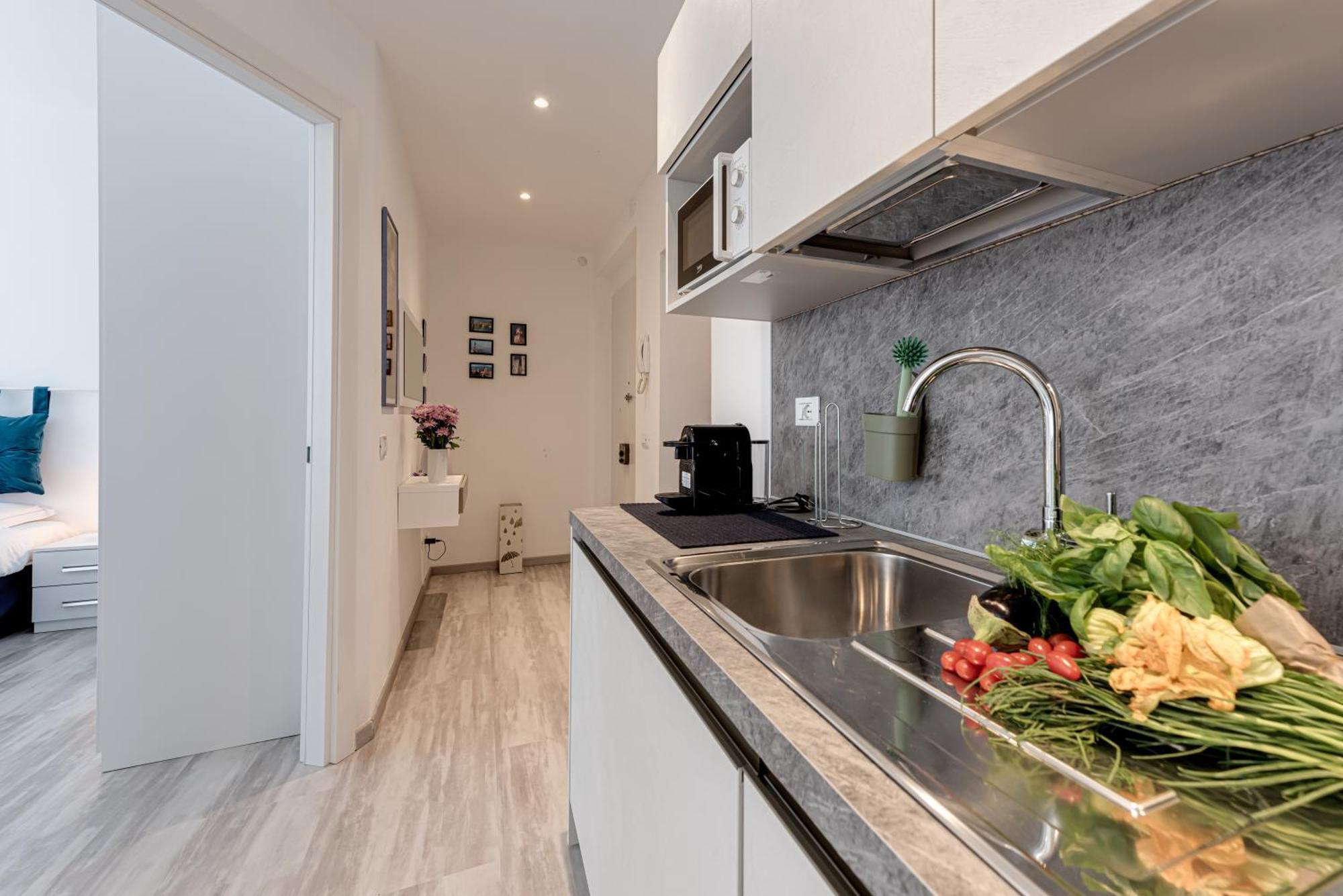 Frullhouse - Sweet Dreams In Apartamento