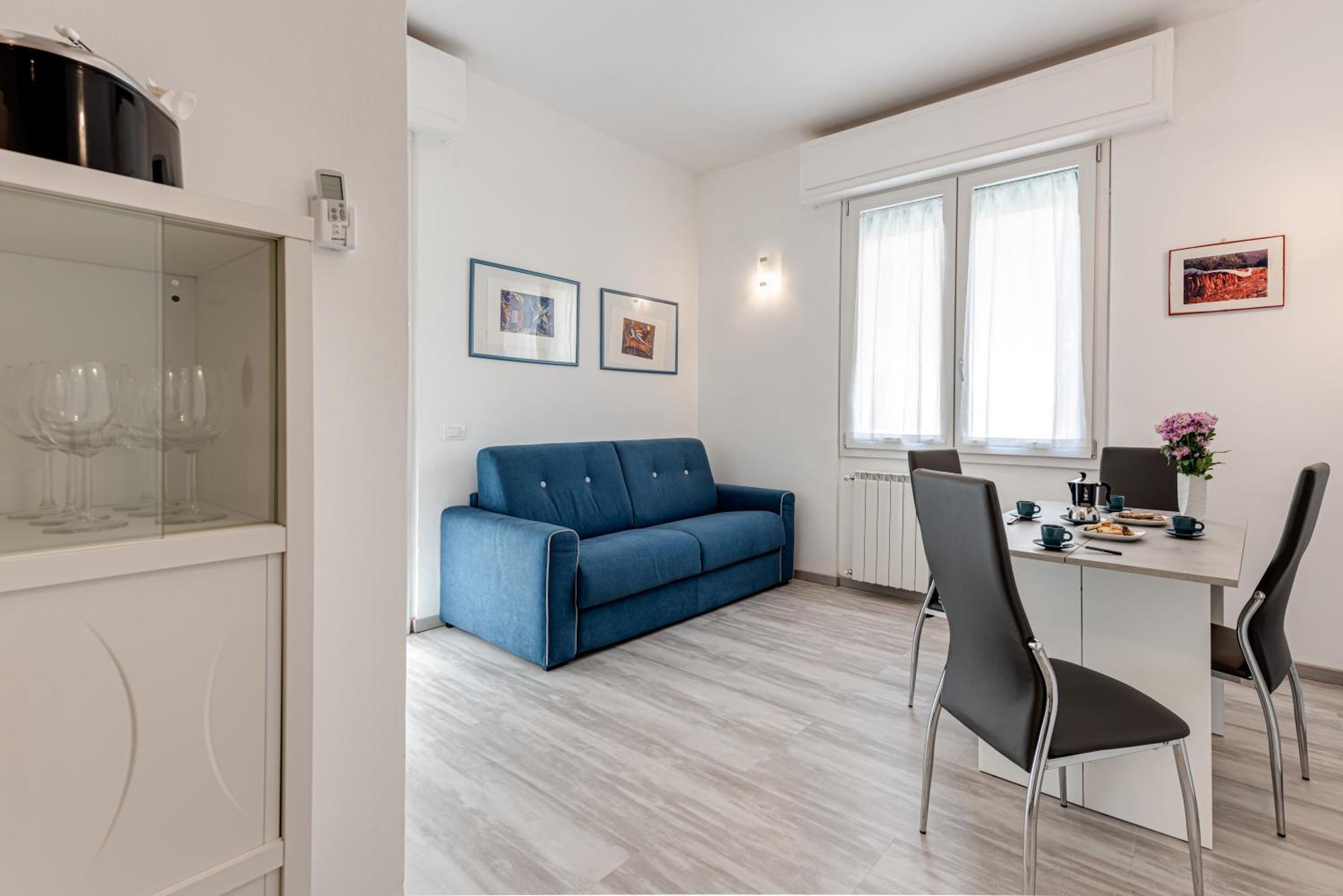 Frullhouse - Sweet Dreams In Apartamento *
